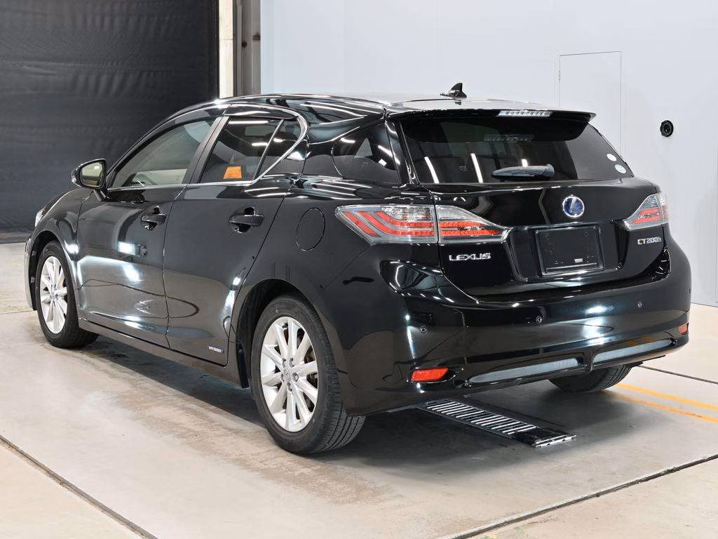 LEXUS CT200H