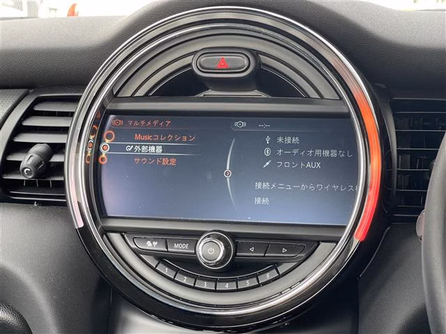 MINI HATCH