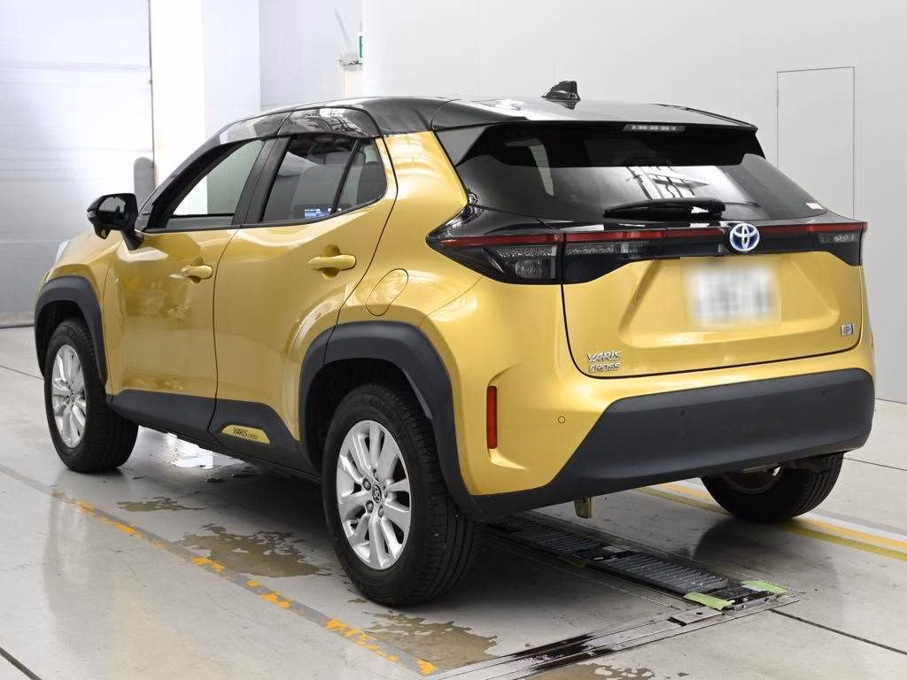 TOYOTA YARIS CROSS