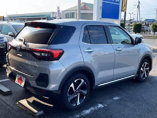 DAIHATSU ROCKY