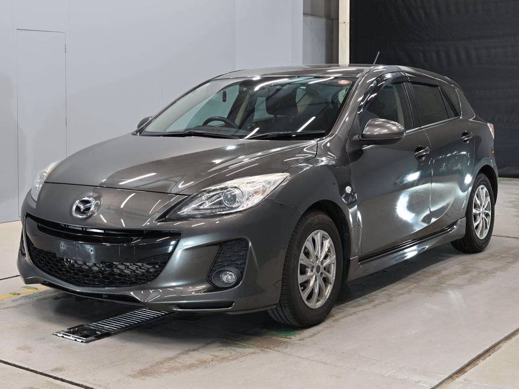 MAZDA AXELA