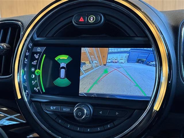 MINI CROSSOVER