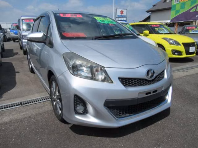 TOYOTA VITZ