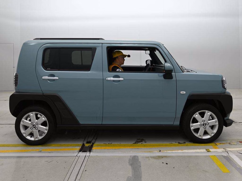 DAIHATSU TAFT