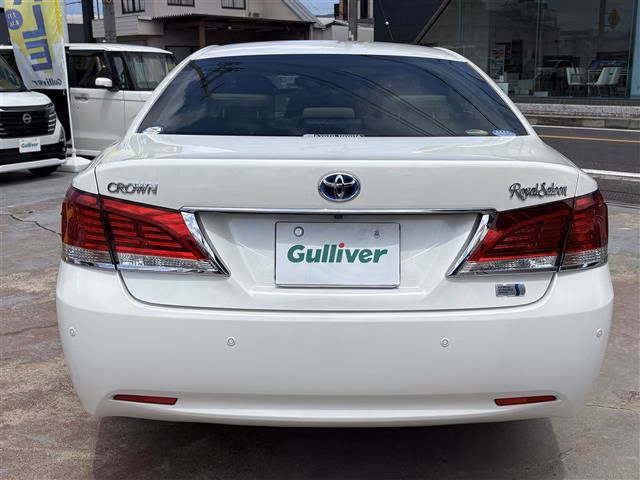 TOYOTA CROWN