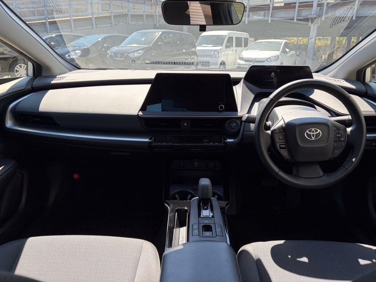 TOYOTA PRIUS