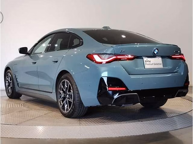 BMW I4