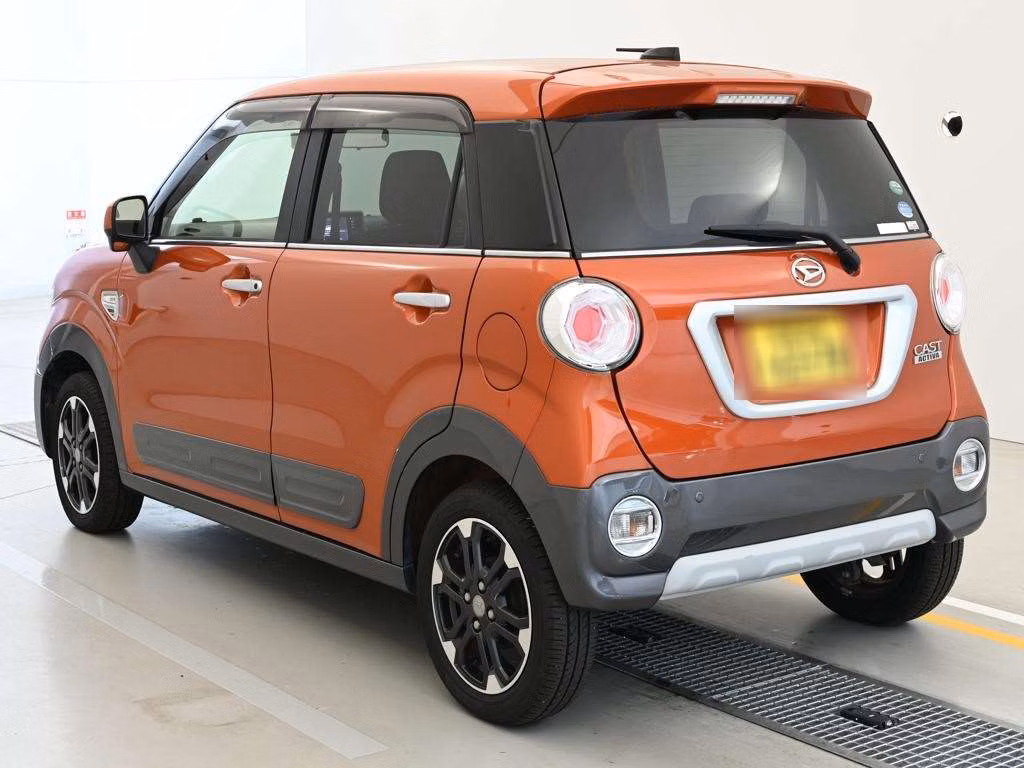 DAIHATSU CAST