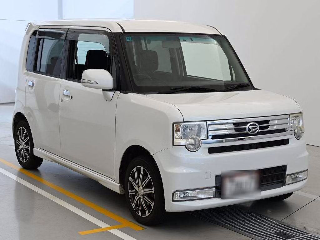 DAIHATSU MOVE CONTE