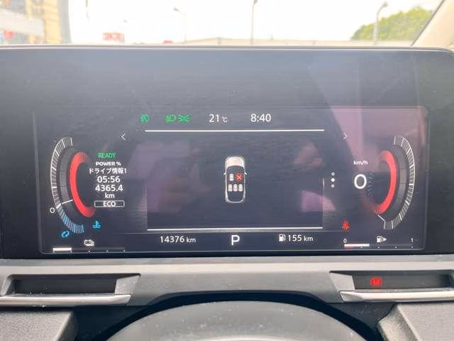 NISSAN AURA
