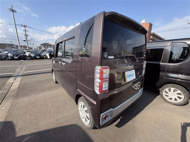 DAIHATSU WAKE