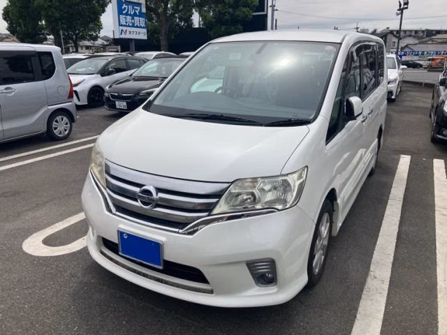 NISSAN SERENA