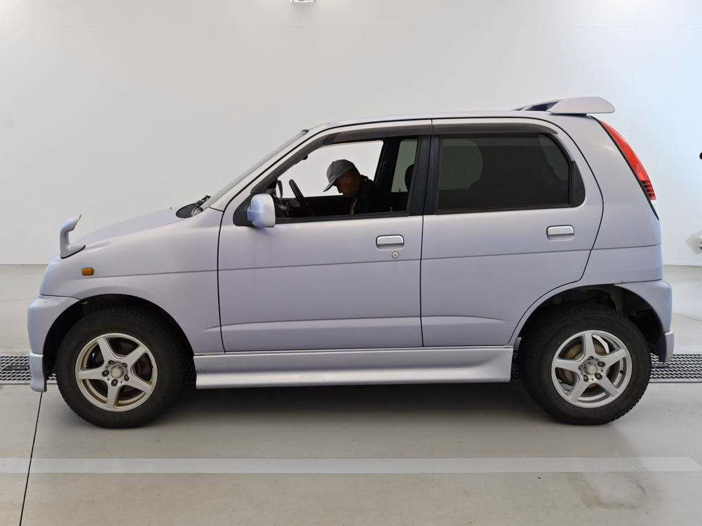 DAIHATSU TERIOS KID