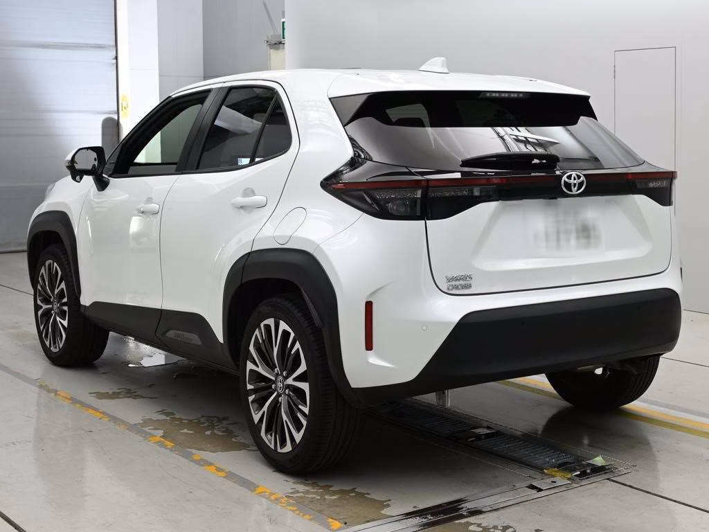 TOYOTA YARIS CROSS