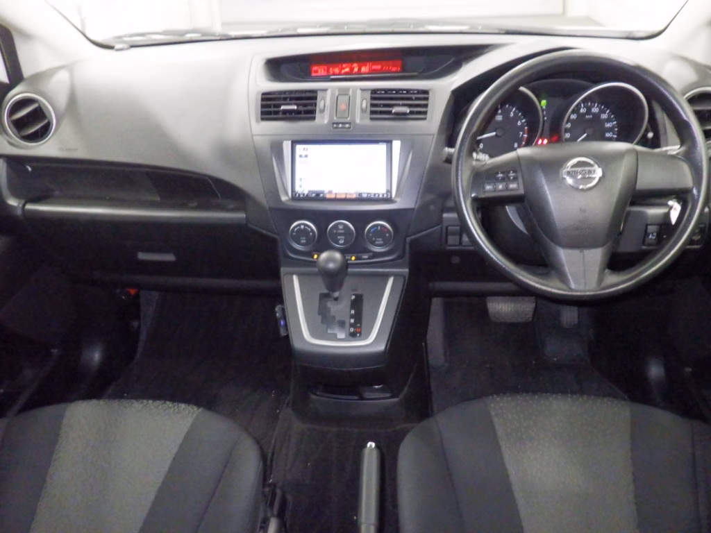 NISSAN LAFESTA