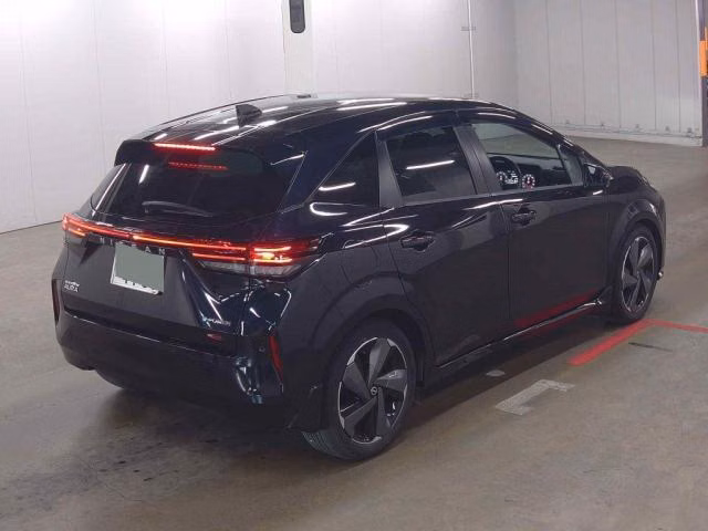 NISSAN AURA