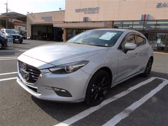 MAZDA AXELA