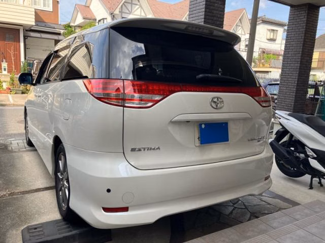 TOYOTA ESTIMA