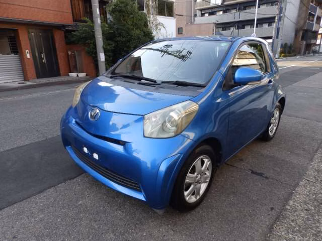 TOYOTA IQ