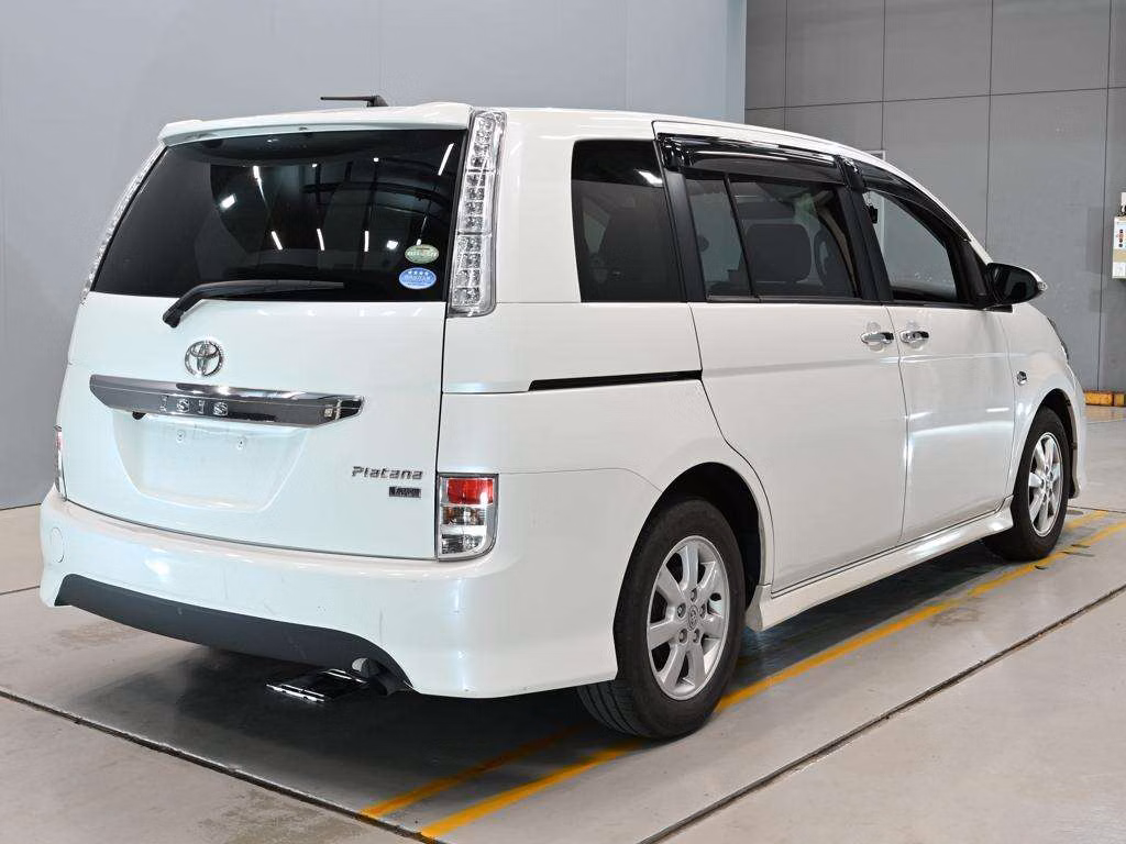 TOYOTA ISIS