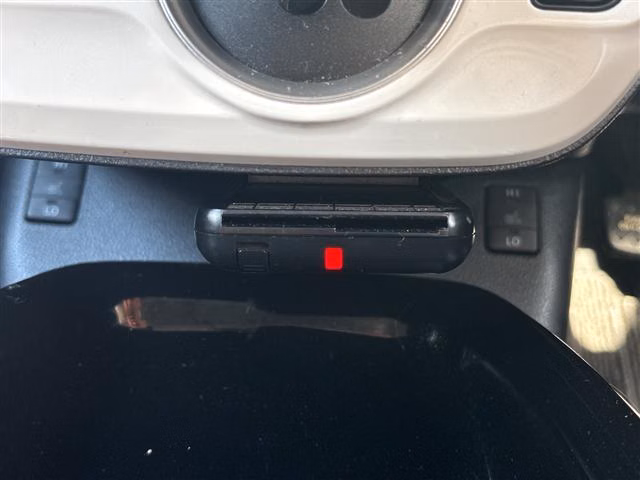 TOYOTA PRIUS PHV
