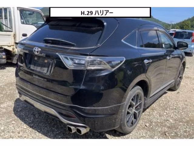 TOYOTA HARRIER