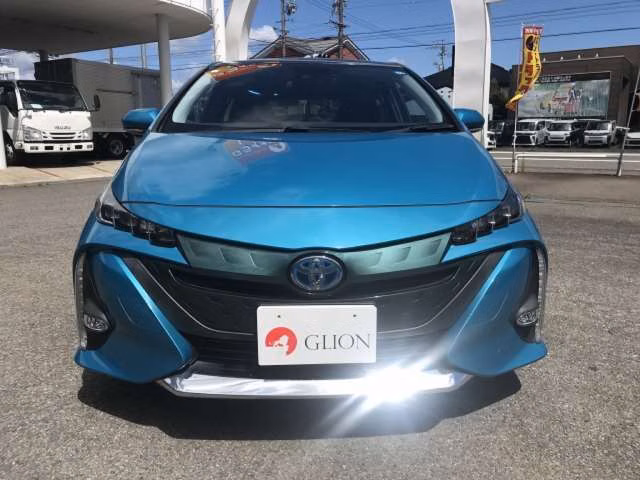 TOYOTA PRIUS PHV