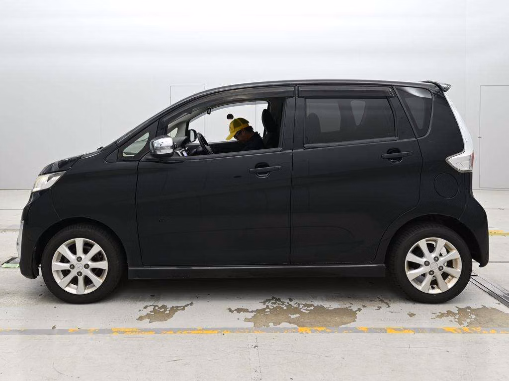 MITSUBISHI EK CUSTOM