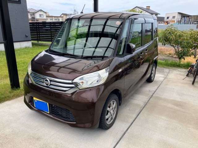 NISSAN DAYZ ROOX
