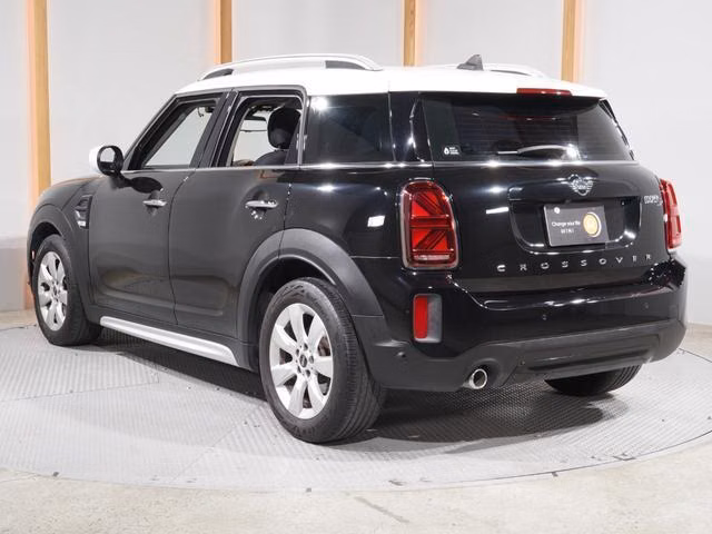 MINI CROSSOVER
