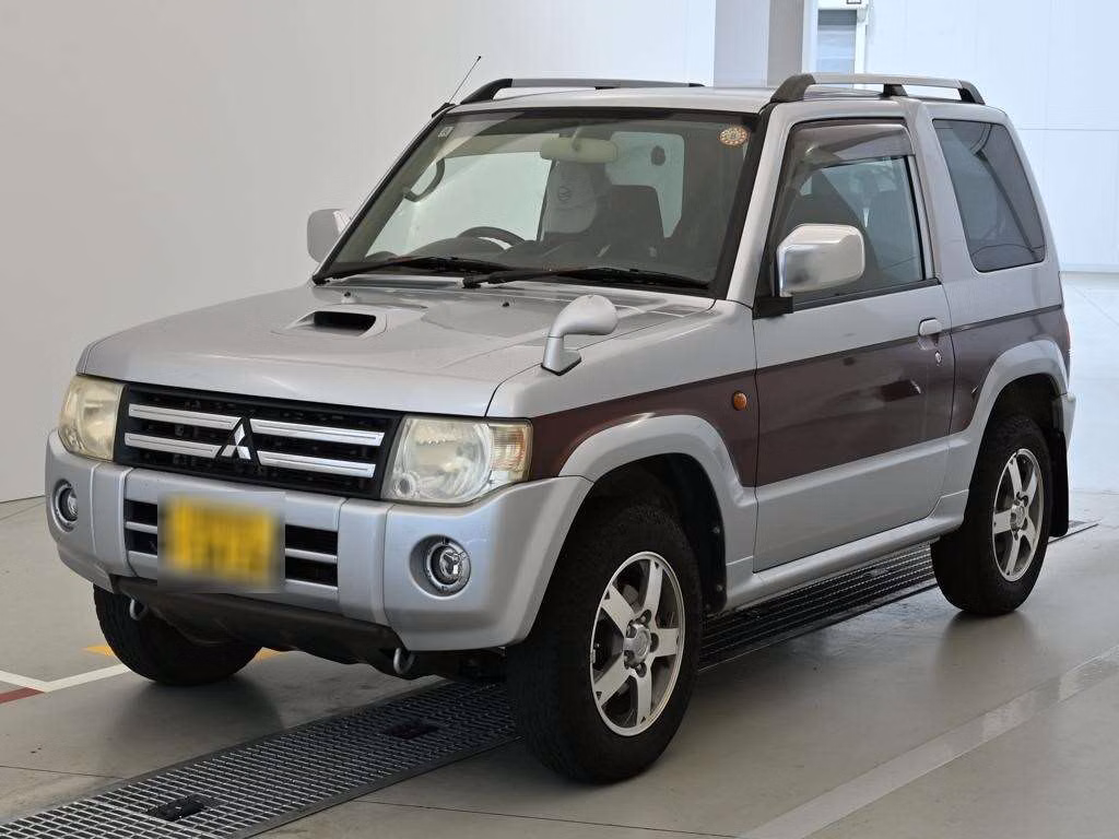 MITSUBISHI PAJERO MINI