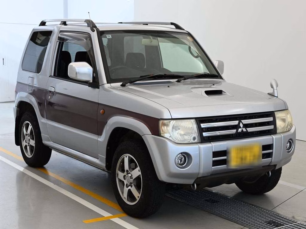 MITSUBISHI PAJERO MINI