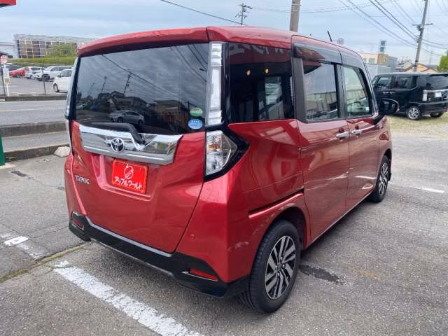 TOYOTA TANK