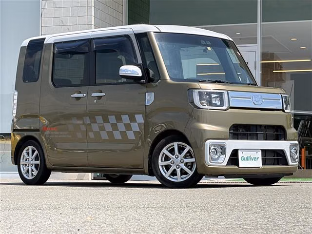 DAIHATSU WAKE