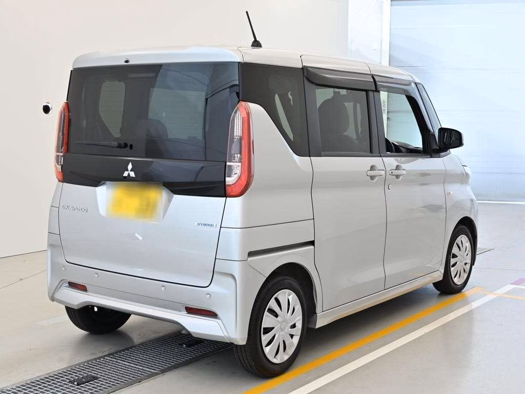 MITSUBISHI EK SPACE