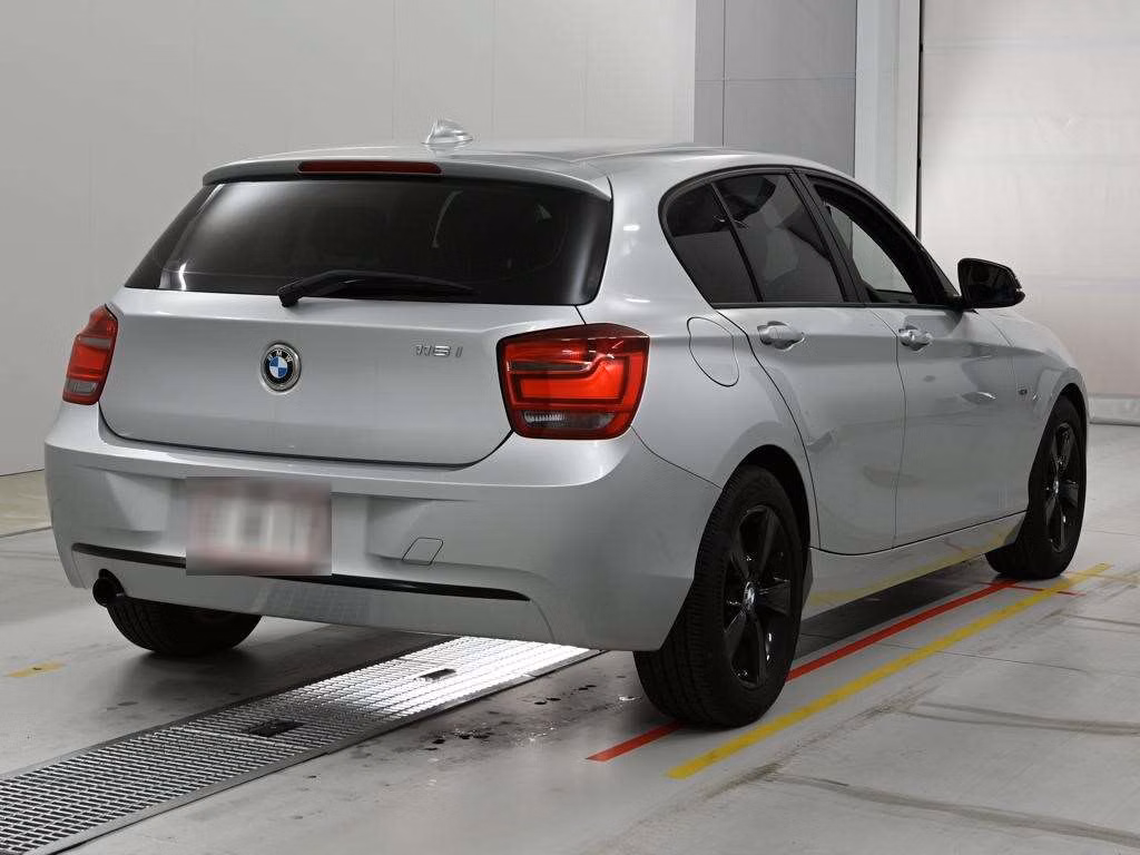 BMW 1-SERIES