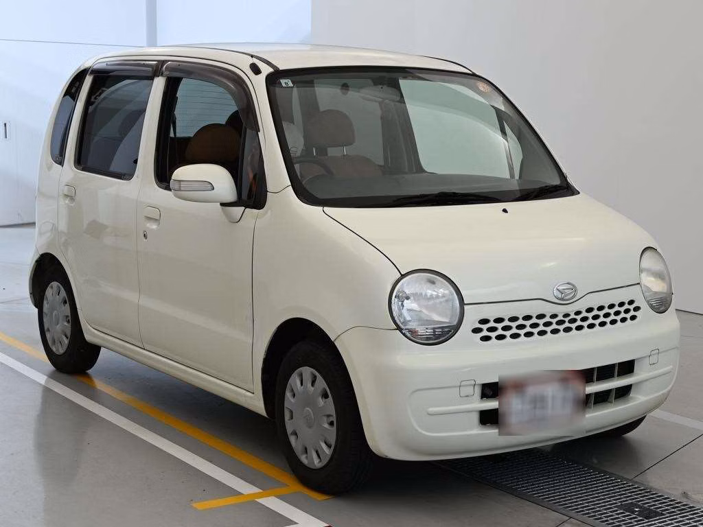 DAIHATSU MOVE LATTE
