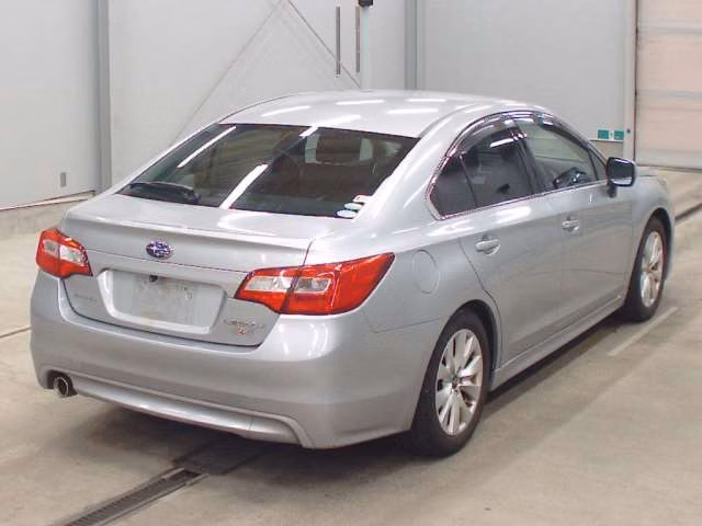 SUBARU LEGACY B4