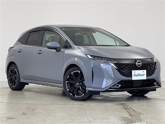NISSAN AURA