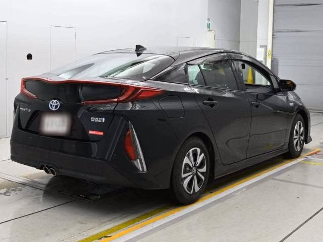 TOYOTA PRIUS PHV