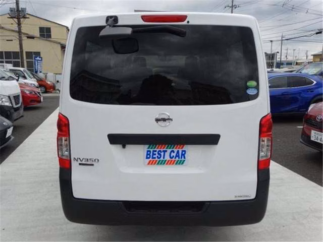 NISSAN NV350 CARAVAN