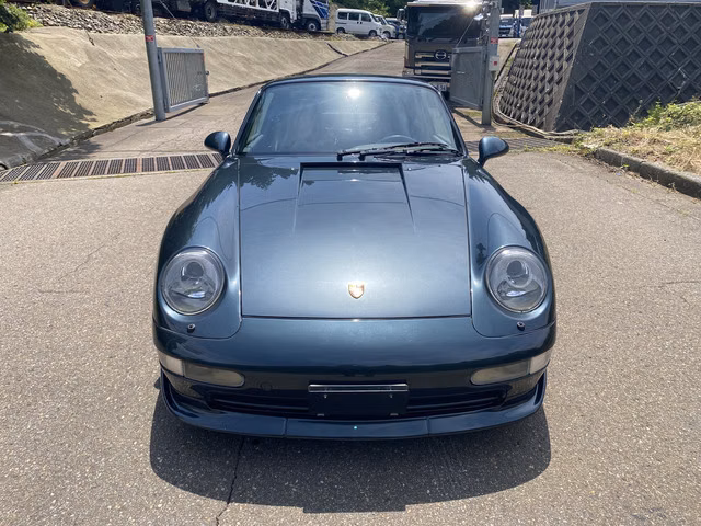 PORSCHE 911