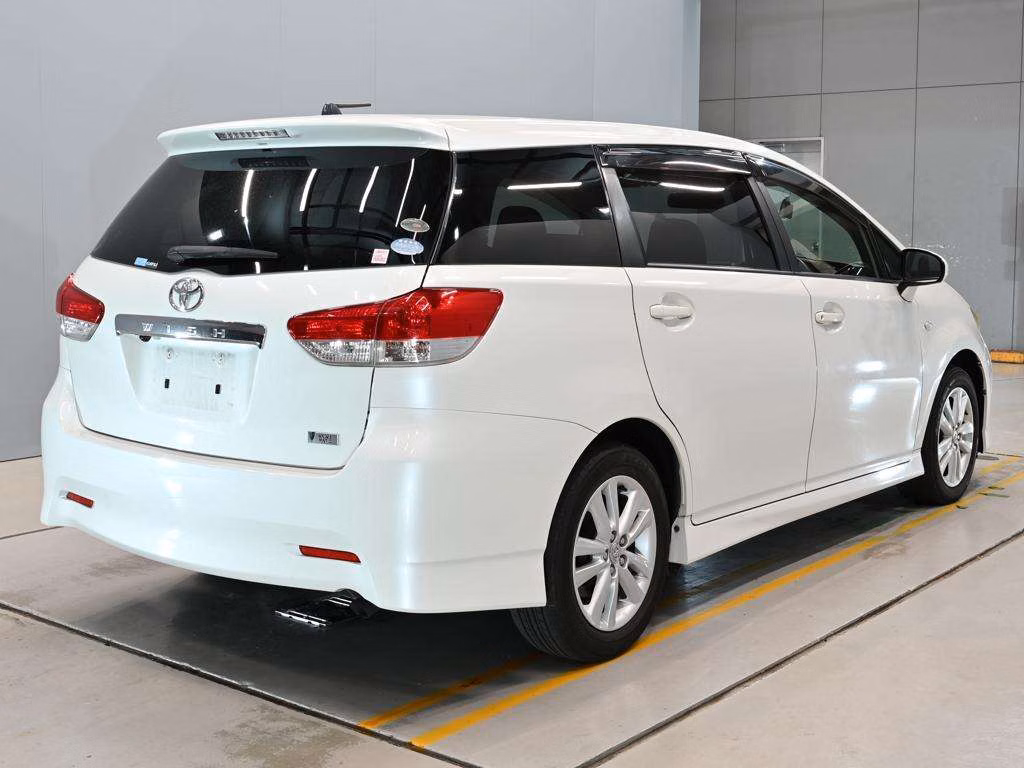 TOYOTA WISH