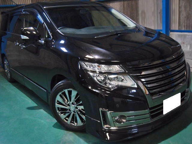 NISSAN ELGRAND