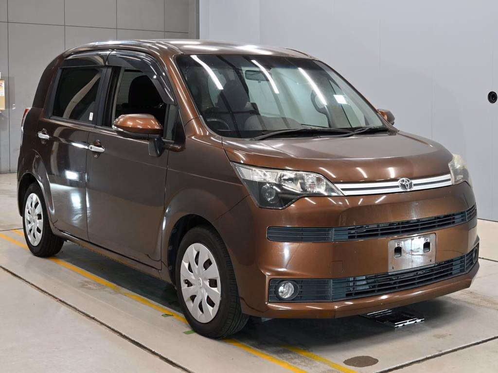 TOYOTA SPADE