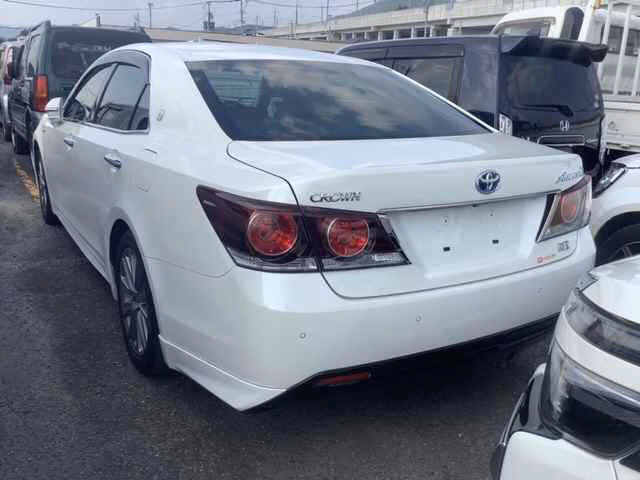 TOYOTA CROWN