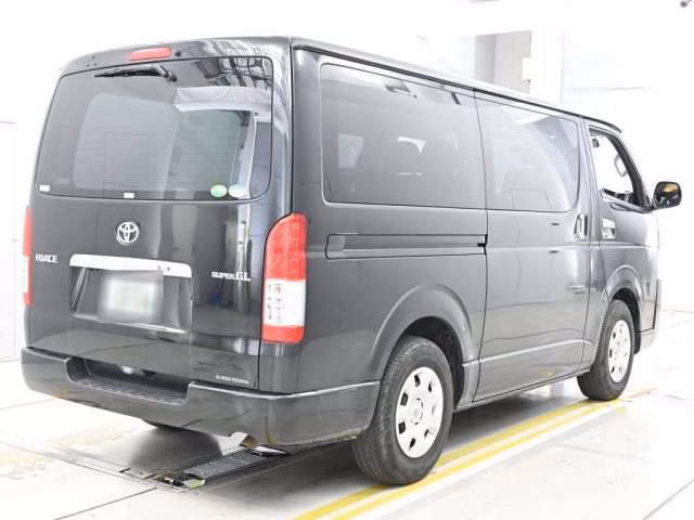 TOYOTA REGIUS ACE