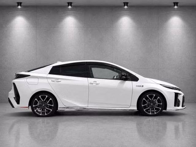 TOYOTA PRIUS PHV
