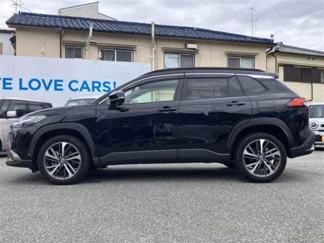 TOYOTA COROLLA CROSS