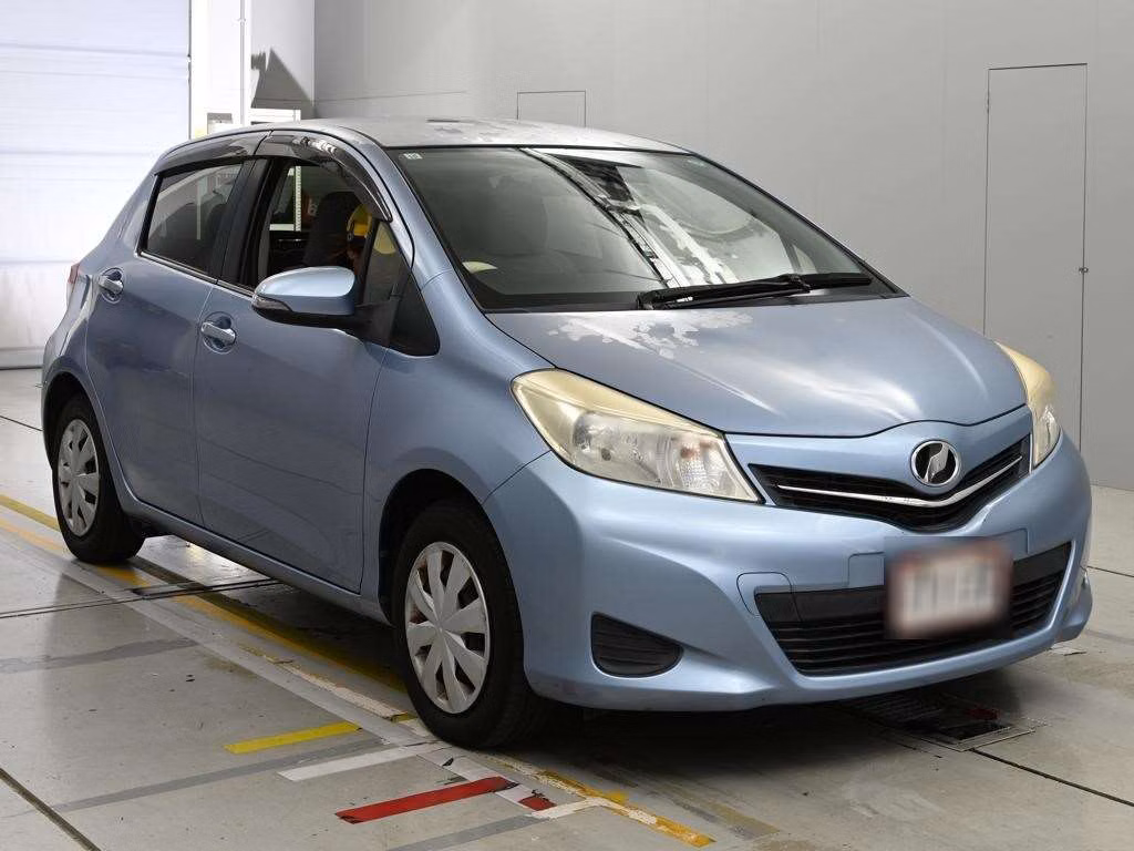TOYOTA VITZ